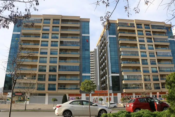 Bayraklı